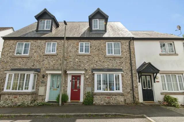 Flax Meadow Lane, Axminster, photo 1