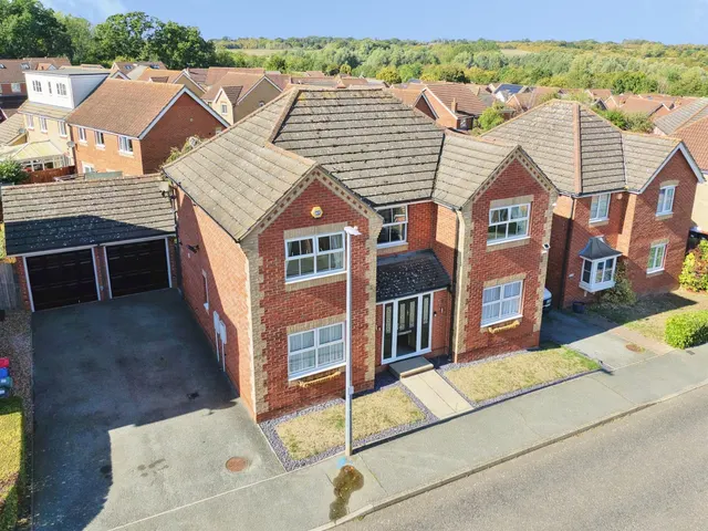 Bridport Way, Braintree, CM7, photo 1