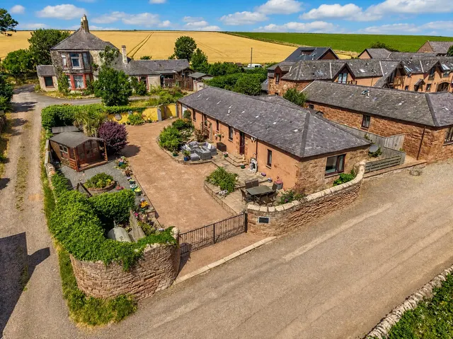 The Steading, Auchmithie, DD11, photo 1