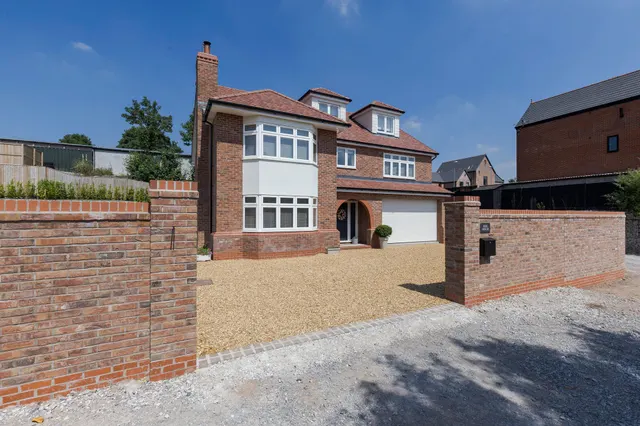 Oakmere, Northwich, photo 2