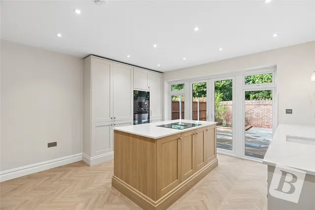 Highview Gardens, Upminster, RM14, photo 3