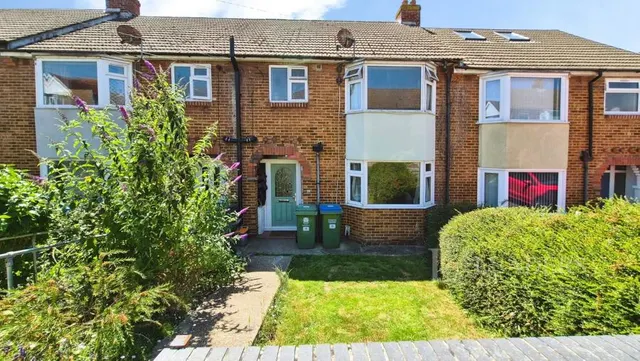 Elmhurst Road, Fareham, PO16, photo 1