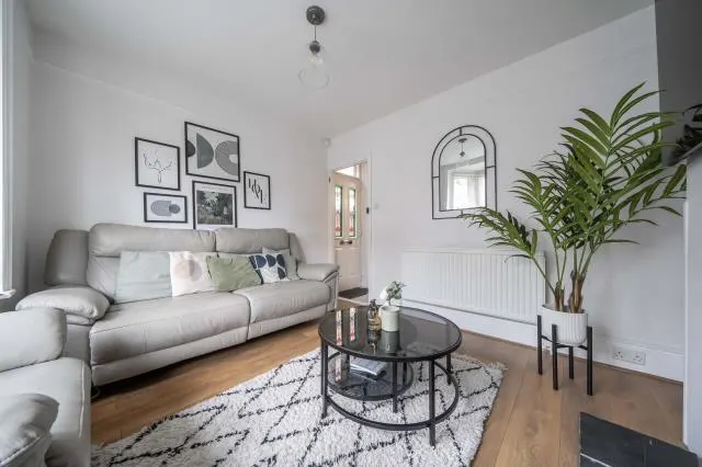 Totteridge Avenue, High Wycombe, HP13, photo 2