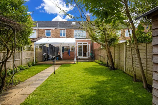 Armfield Road, Enfield, photo 2