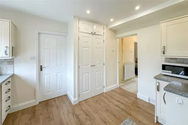 Photo 3 — Manor Road, St. Albans, Hertfordshire, AL2 1PP