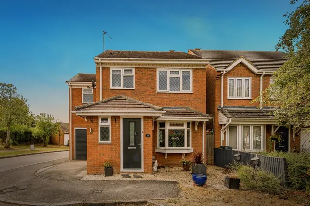 Lark Vale, Aylesbury, HP19, photo 1