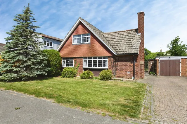 Furrowfelde, Basildon, Essex, SS16, photo 1
