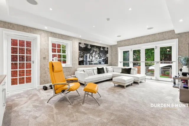 Parklands, Chigwell, IG7, photo 3