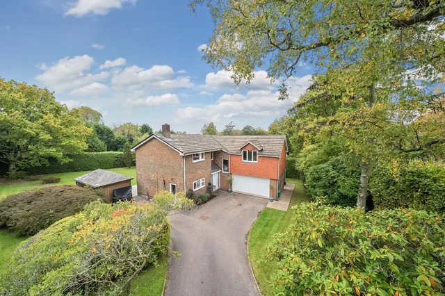 Heavegate Road, Crowborough, TN6, photo 1