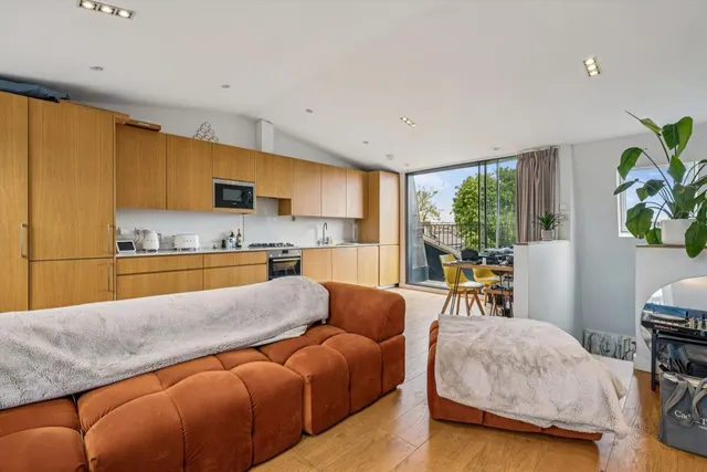 Chalcot Road, London, NW1, photo 1