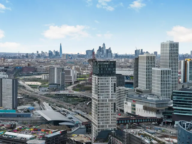 2 bedroom flat — Legacy Tower, E15