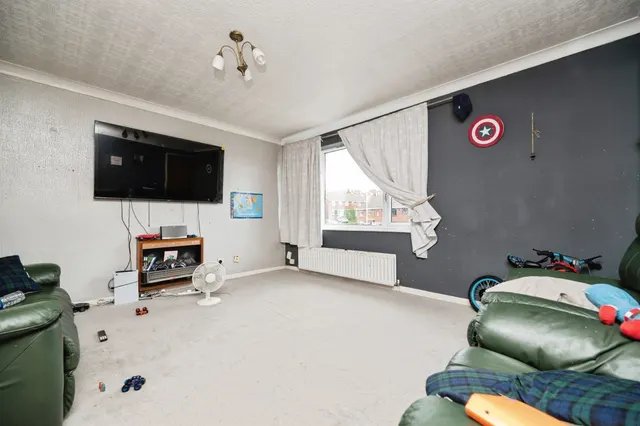 Photo 2 — Sandstone Close, Lower Gornal, Dudley