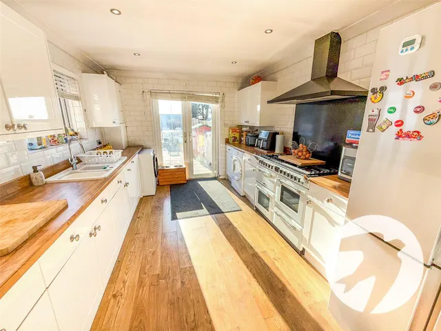 Queenscroft Road, London, SE9, photo 3