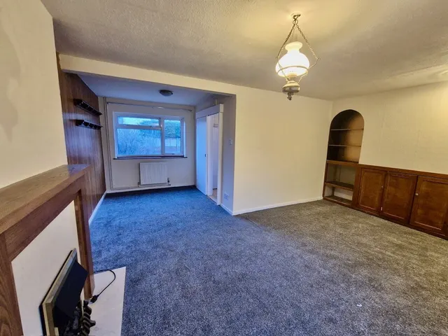 Kenmore Drive, Hinckley, LE10, photo 2