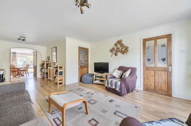 Charwood Road, Wokingham, RG40, photo 2