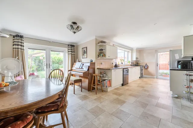 Charwood Road, Wokingham, RG40, photo 3