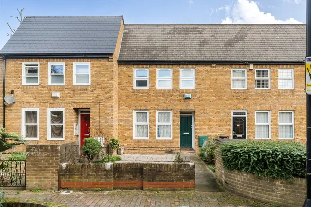 Minnow Walk, London, SE17, photo 1