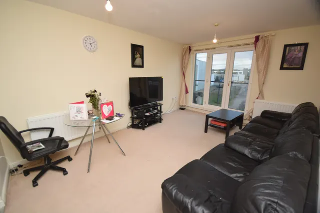 Parkhouse Court, Hatfield, AL10, photo 3