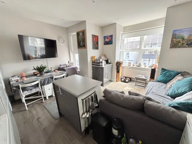 Chandler Road, Bexhill on Sea, photo 2