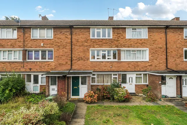 Lyme Farm Road, SE12, photo 1