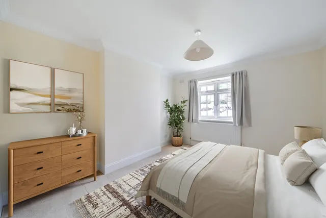 Albert Drive, London, SW19, photo 2
