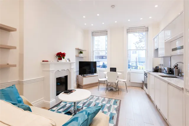 Guilford Street, London, WC1N, photo 1