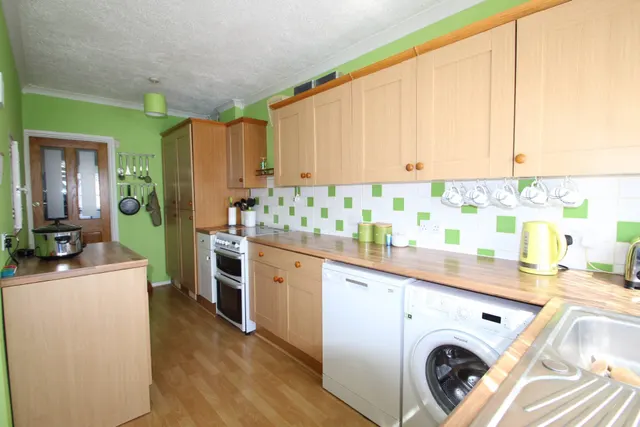 Photo 2 — Madison Crescent, Bexleyheath, Kent, DA7