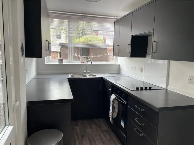Sherwood Street, Chesterfield, S40, photo 2