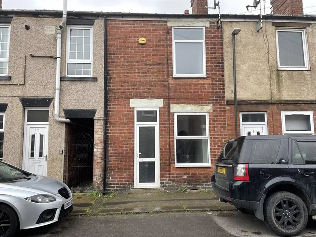 Sherwood Street, Chesterfield, S40, photo 1