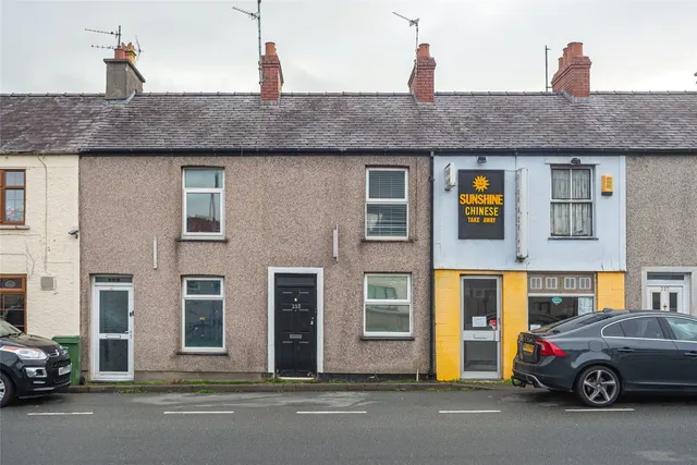 Caernarfon Road, Bangor, LL57, photo 1
