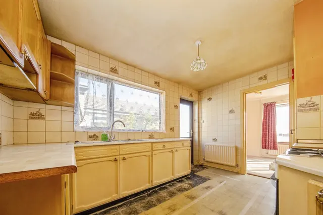 Upland Drive, St Johns, CO4, photo 3