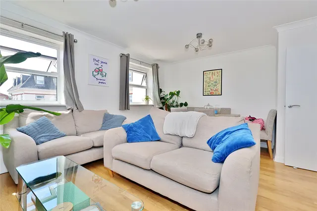 Hipley Street, Old Woking, GU22, photo 3