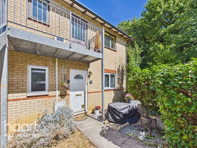Banktop Place, Emerson Valley, MK4, photo 1