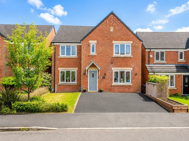 Halifax Drive, Buckshaw Village, PR7, photo 1