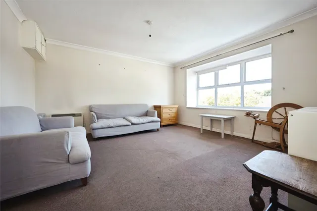 Photo 3 — Grasmere Way, Leighton Buzzard, Bedfordshire, LU7