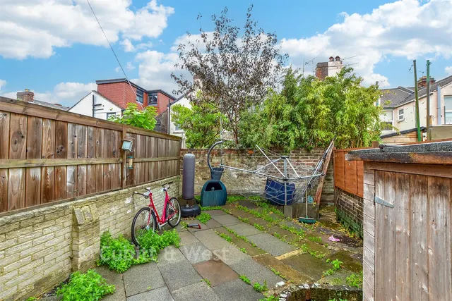 Jubilee Road, Southsea, PO4, photo 2