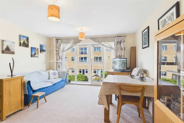 Photo 2 — 89 Park Road, London, SW19 2BD