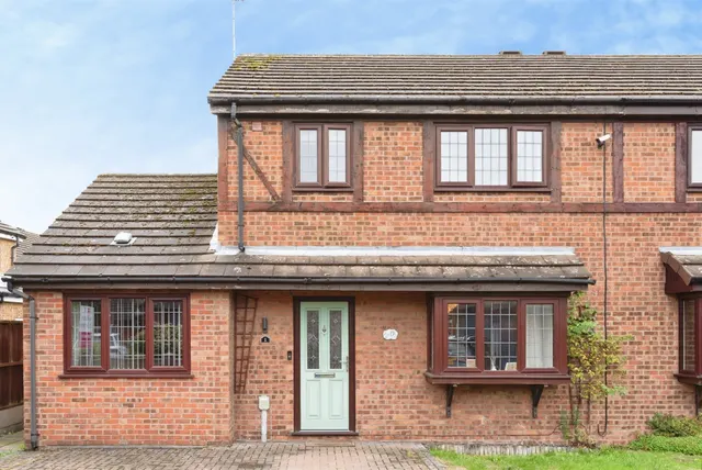 King Charles Close, Willerby, Hull, photo 1