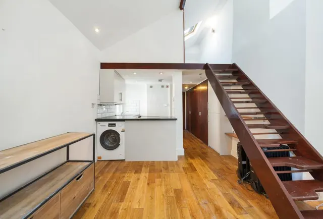 Madeira Road, London, SW16, photo 3