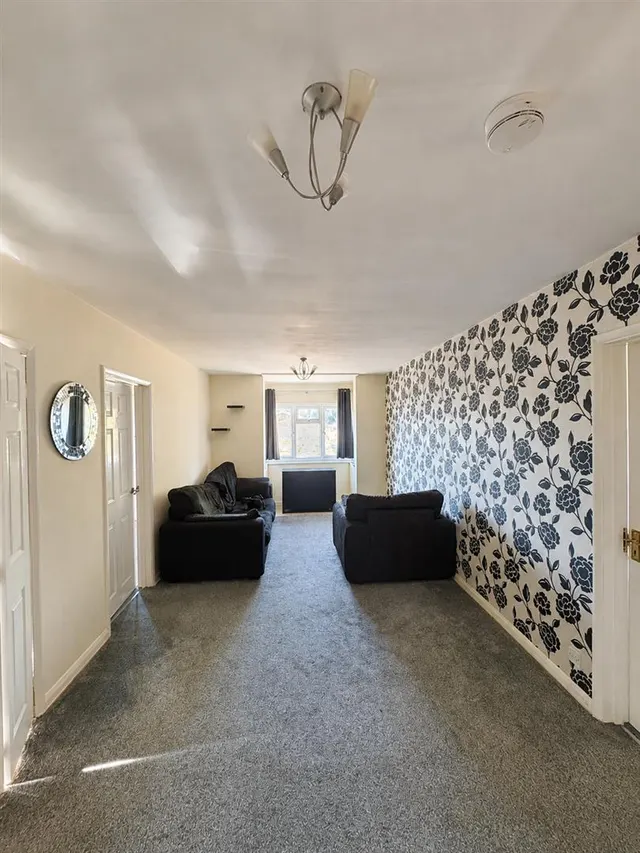 Photo 3 — High Wycombe, Buckinghamshire, HP13 7NY