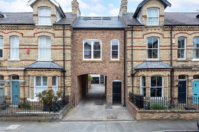 Photo 2 — Howard Street, York, North Yorkshire, YO10 4BQ