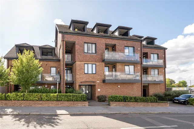 Montacute Road, New Addington, CR0, photo 1