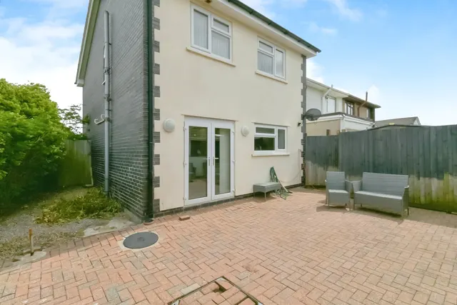Manorbier Close, Dinas Powys, CF64, photo 3