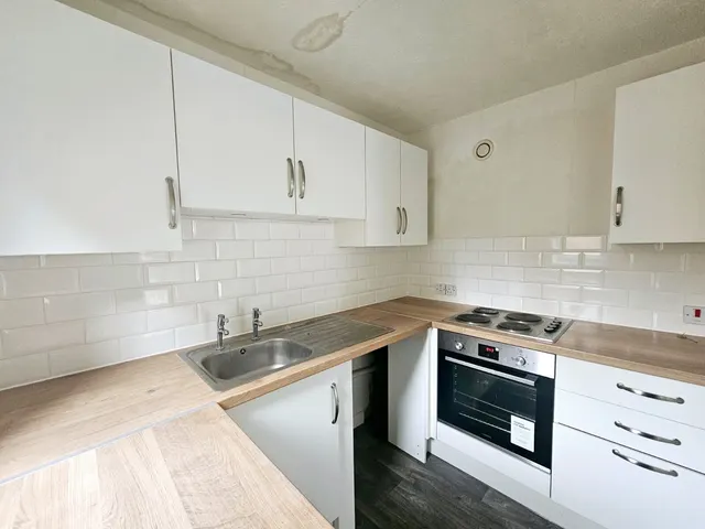 Shirley Road, SOUTHAMPTON, photo 1