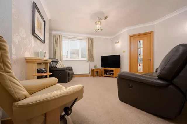 Westmorland Drive, Kettering, NN14, photo 3