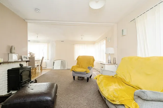 Photo 3 — Sunset Drive, Havering-Atte-Bower, Romford, RM4