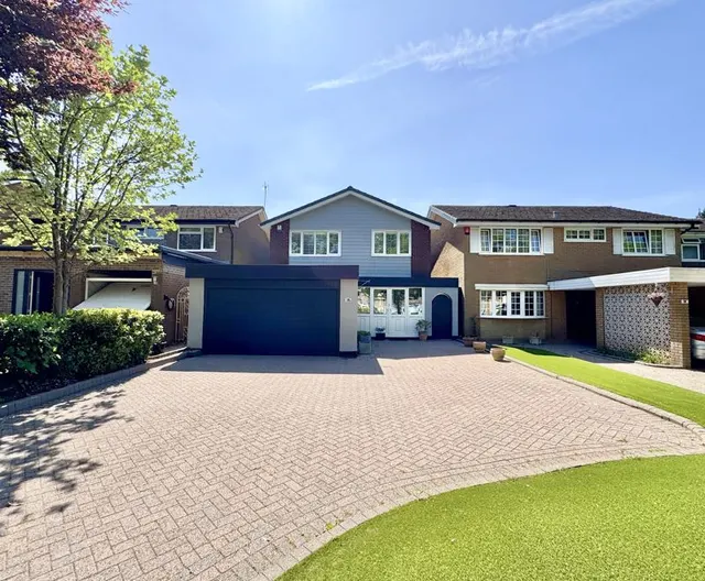 Walsall Road, Four Oaks, B74, photo 1