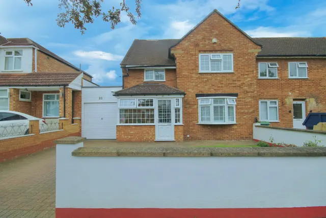 Millet Road, Greenford, UB6, photo 1