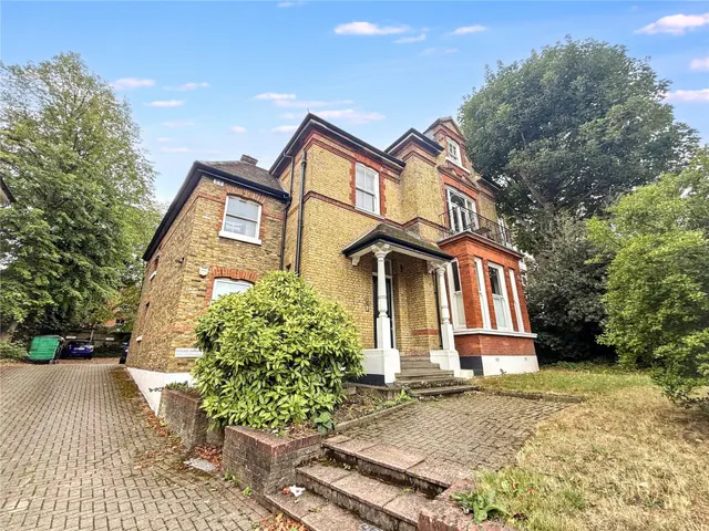 Upper Richmond Road, Putney, photo 1