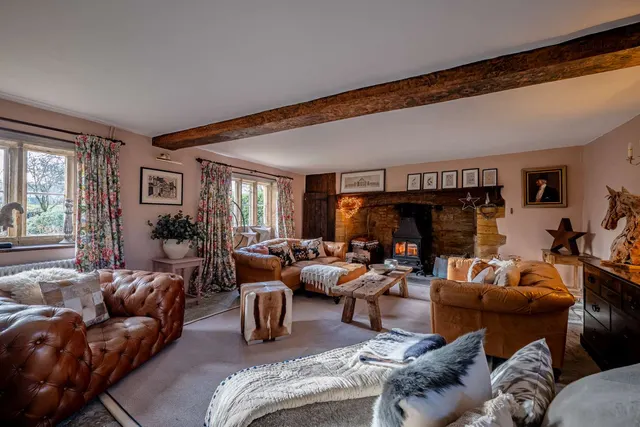 Photo 2 — Queen Street, Tintinhull, Yeovil, Somerset, BA22 8PQ